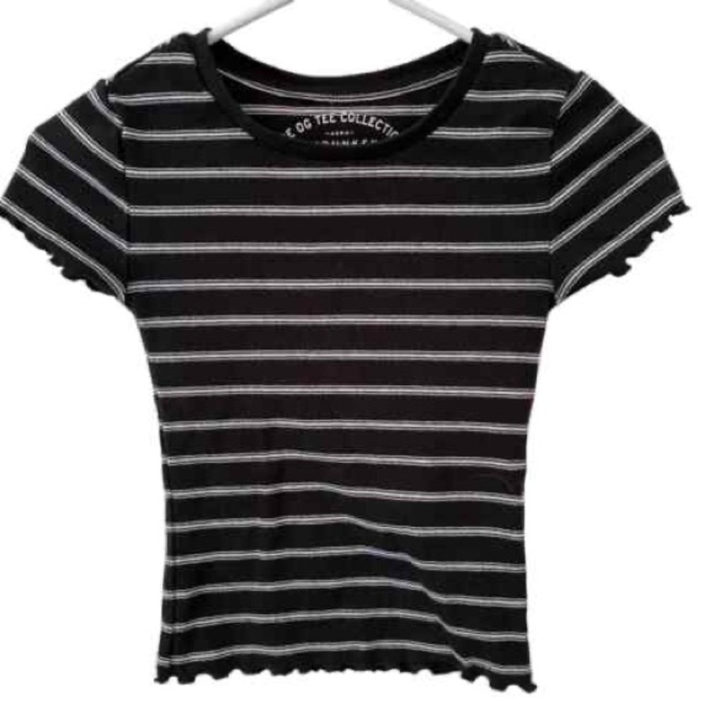 Fitted Cropped Tee